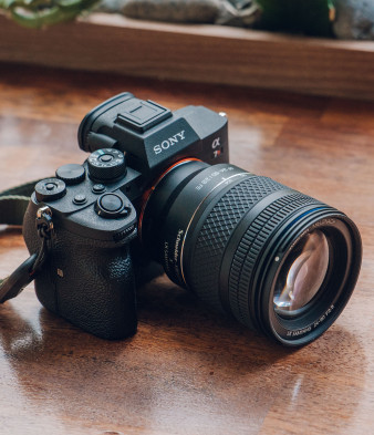 Samyang AF 24-60 mm f/2.8 FE - lekki, profesjonalny zoom średniego zasięgu we współpracy ze Schneider-Kreuznach. Znamy cenę