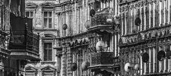 „Warstwy miasta” Przemka Piwowara to inne spojrzenie na fotografię architektury