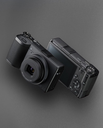 HDF i Monochrome - Ricoh wprowadzi na rynek dwie nowe wersje kompaktu GR IV