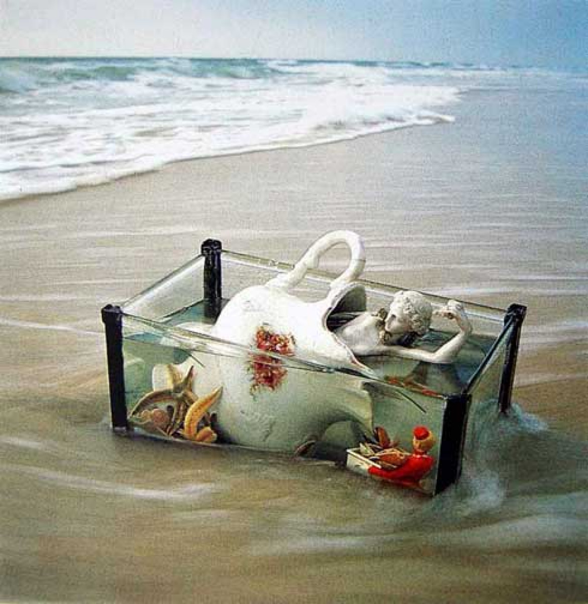 Fot. Arthur Tress z cyklu Fish Tank Sonata PART IV: THE LURES OF LOVE A FINE AND FROTHY DAY UPON A TIMELESS STRAND A GODDESS WAS BLOWN BY HUMID WINDS ONWARD TO THE LAND