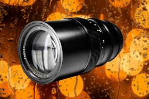 Mitakon Creator 135 mm f/2.5 - tani manualny teleobiektyw, który polubią portreciści i filmowcy