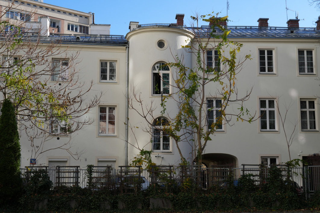 1/320 s, f/5.6, ISO 100, 52.0 mm