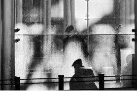 fot. Bartłomiej Ramian, "Shadow People" / Urban Photo Awards 2022
