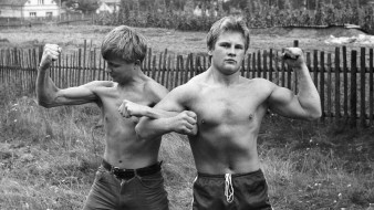 O pięknie życia - fotograficzna podróż do czasów dzieciństwa w Starej Galerii ZPAF