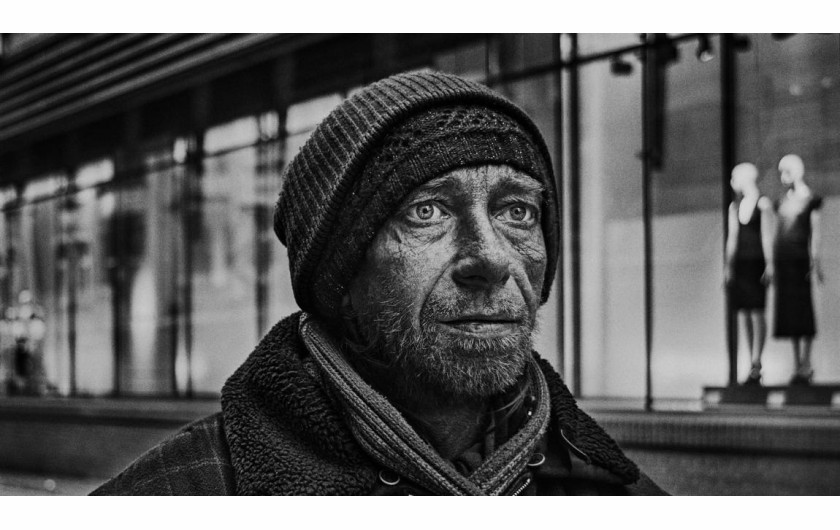 fot. Andrzej Dragan, Man Absent / Urban Photo Awards 2022