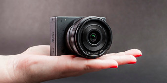 Z Camera E1 - najmniejsza na świecie kamera 4K z mocowaniem Mikro Cztery Trzecie trafia do sprzedaży
