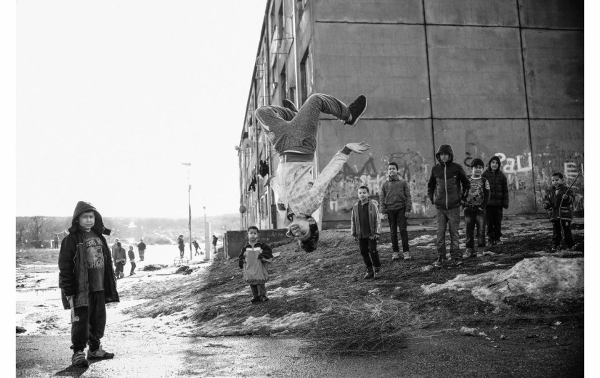 fot. Damian Lemański, z cyklu Kids of Lunik IX / Urban Photo Awards 2022