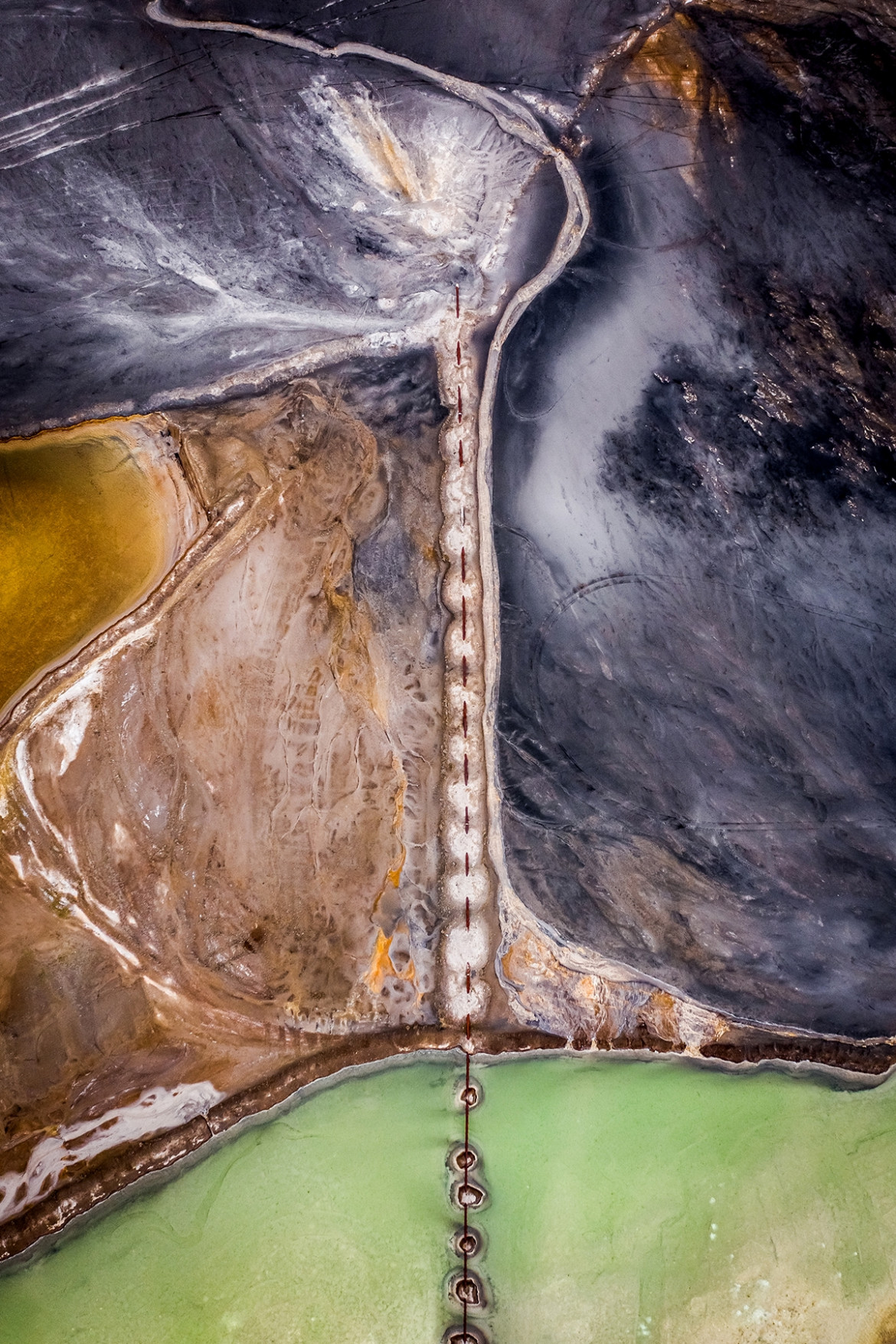 fot. Marcin Giba, z cyklu "Human On Earth", srebro w profesjonalnej kategorii Nature / Aerial | Moscow International Foto Awards 2020