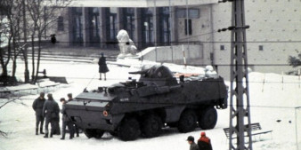 Chris Niedenthal szuka studenta, który przemycił zdjęcia ze stanu wojennego