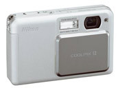 Nikon Coolpix S2 - do drugiej kieszeni
