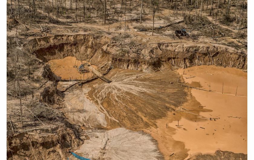 fot. Ernesto Benavides, Peru, z cyklu Dredges