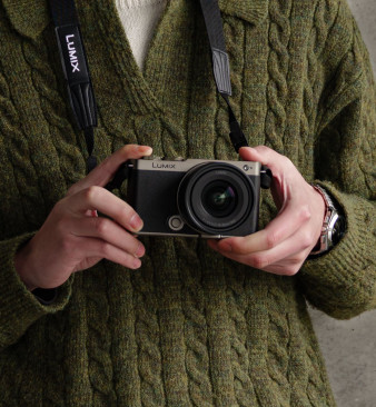 Panasonic rozszerza linię LUMIX S9 o nową, elegancką wersję kolorystyczną Black Titanium