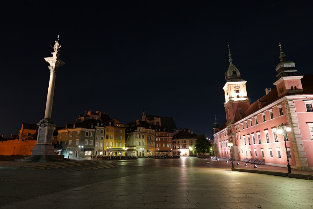 0.5 s, f/4, ISO 1600, 20.0 mm
