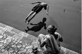 fot. Subhran Karmakar, "Leap of Faith" / Urban Photo Awards 2022