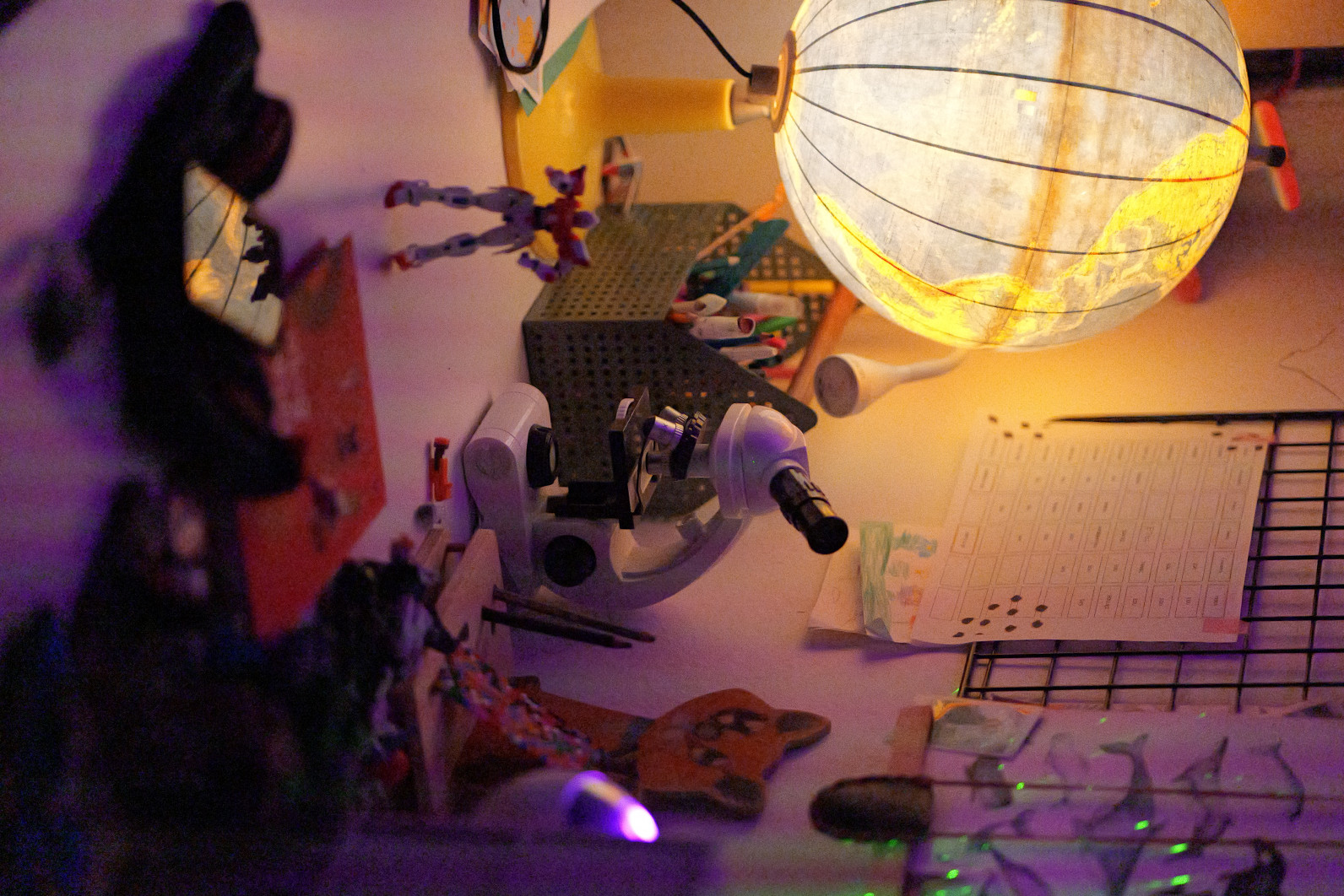 1/1300 s, f/1.8, ISO 51200, 85.0 mm