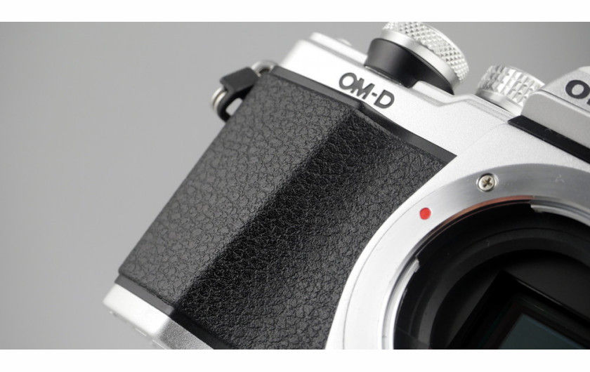 Olympus OM-D E-M10 Mark II