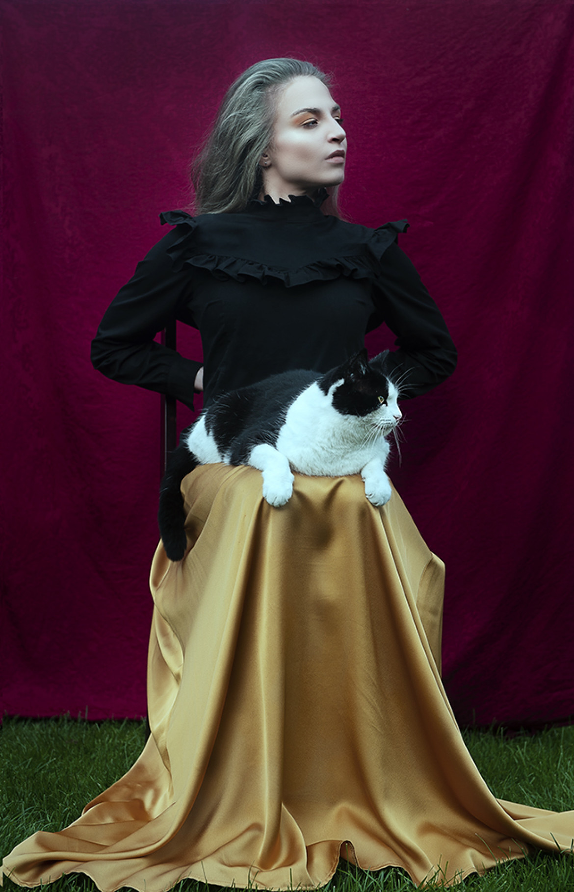 fot. Beata Bielawska-Orzechowska, nominacja w kat. Portrait, "Miss with a cat"