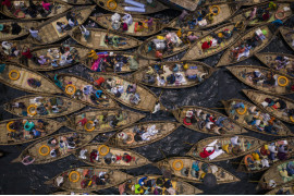 fot. Azim Khan Ronnie, Polluted Buriganga River