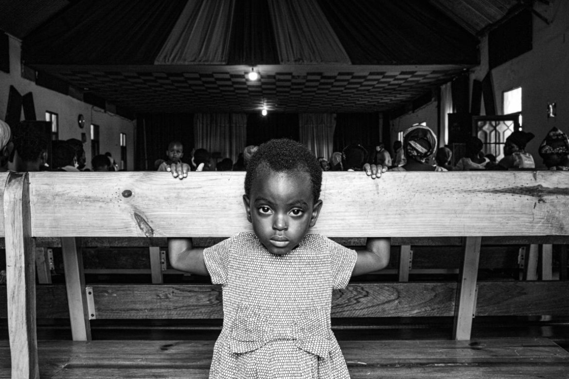 fot. Social Photography, "Me and the Church" / Urban Photo Awards 2022