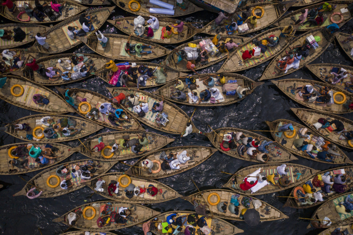 fot. Azim Khan Ronnie, Polluted Buriganga River