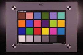 Fujifilm X100T - balans bieli: światło jarzeniowe; tablica testowa