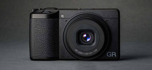 Ricoh GR IIIx - ulubiony kompakt fotografów ulicznych teraz z obiektywem 40 mm