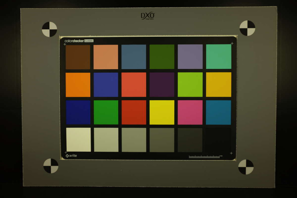 Fujifilm X100T - balans bieli: światło żarowe; tablica testowa