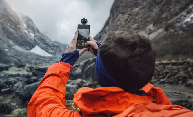 Nagrywanie filmów 360° za pomocą smartfona z Androidem? To możliwe dzięki Insta360 Air