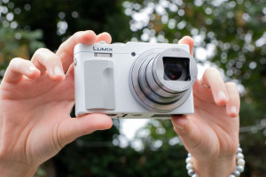 Panasonic Lumix TZ99 w nowej, białej odsłonie