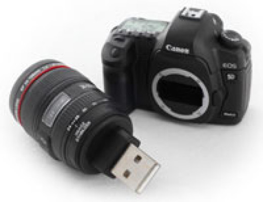 Canon EOS 5D Mark II z 4-gigabajtową pamięcią wewnętrzną