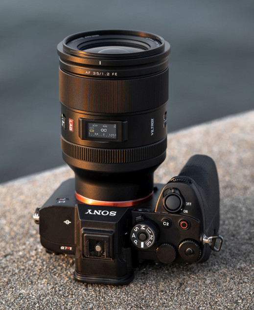 Viltrox AF 35 mm f/1.2 LAB FE - profesjonalne parametry w niskiej cenie