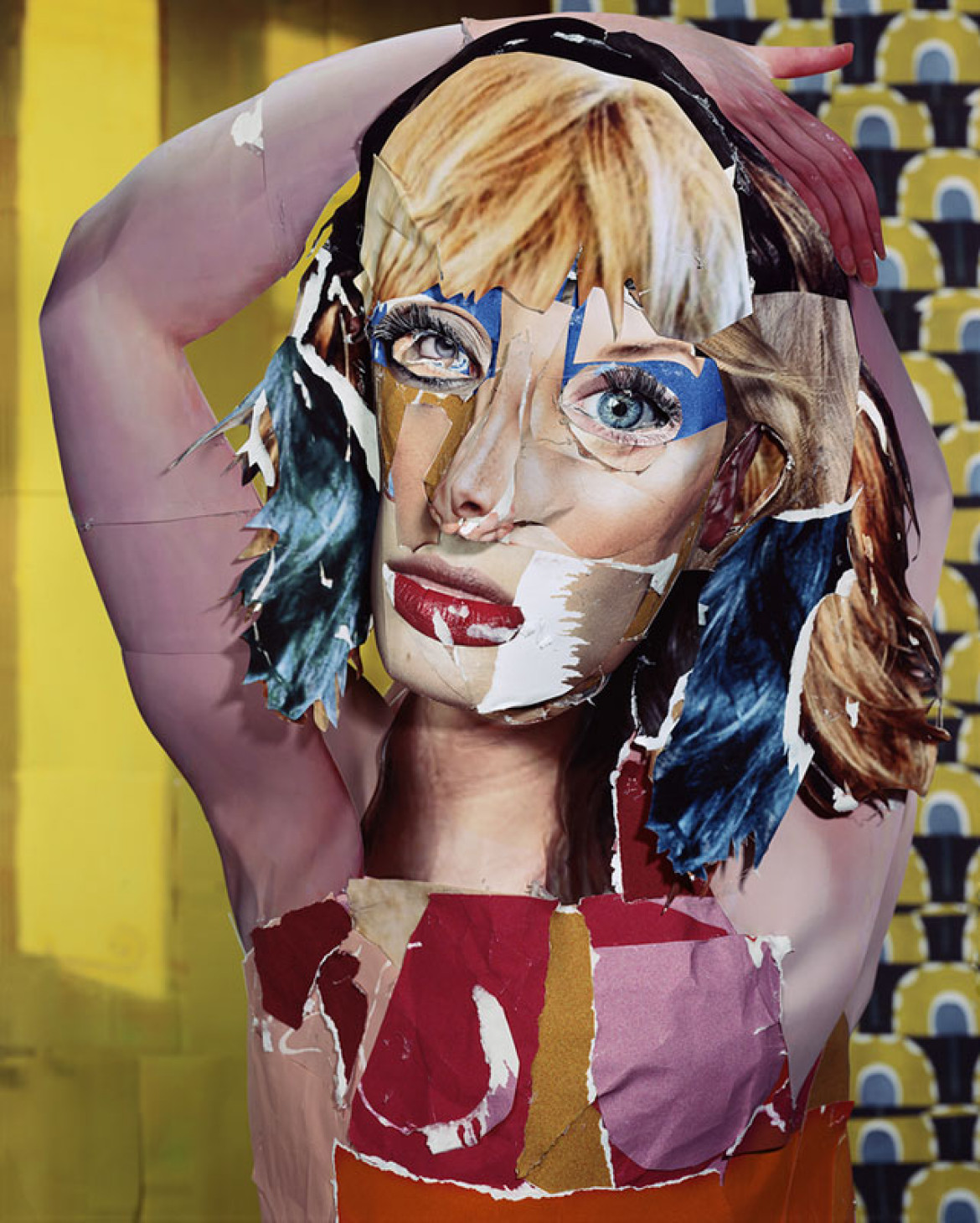 Portrait in Yellow and Blue, 45&#8221; x 36&#8221;, C-Print, 2012, dzięki uprzejmości artysty