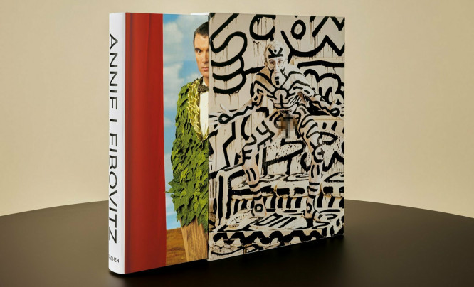 „Annie Leibovitz Sumo” – monumentalna książka powraca w nielimitowanej wersji