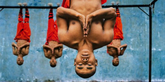 Steve McCurry “Unguarded Moments” w Leica Gallery Warszawa