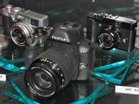 Fujifilm odkrywa karty: będą bezlusterkowce i zaawansowany superzoom X-S1