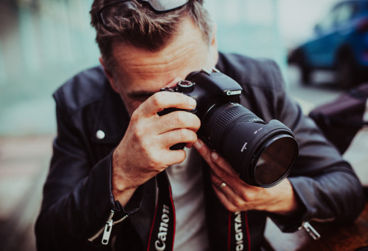 Jak powinna wyglądać edukacja w fotografii? Odpowiedź poznasz na dzisiejszym spotkaniu z cyklu „Porozmawiajmy o…“