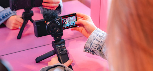 Sony ZV1F - jeszcze bardziej vlogerska i tańsza wersja filmującego kompaktu