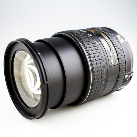 Nikon AF-S DX Nikkor 16-80 mm f/2,8-4E ED VR 