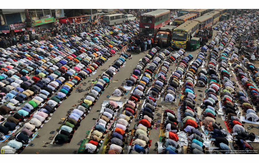 Sandipani Chattopadhyay, STREETS OF DHAKA - III miejsce w kategorii Cities | National Geographic Travel Photographer of the Year 2019