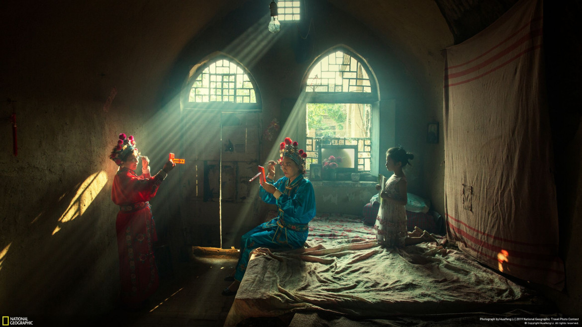 Huaifeng Li, "SHOWTIME" - I miejsce w kategorii "People" | National Geographic Travel Photographer of the Year 2019 