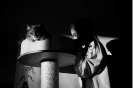 fot. Marta Szyszka, "Girl with Cat", wyróżnienie w kategorii Lifestyle
