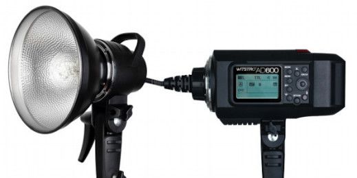 Godox Witstro AD600 - kompaktowa lampa plenerowa z odczepianą głowicą
