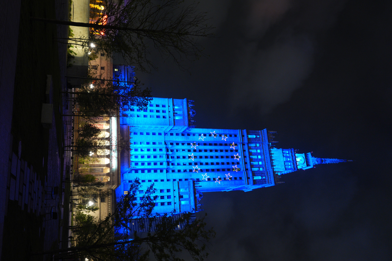 1/15 s, f/2.8, ISO 1600, 28.0 mm