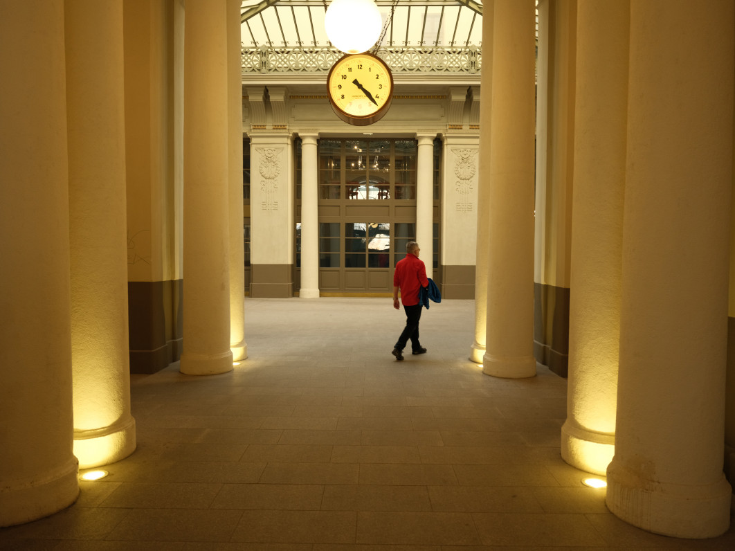 1/160 s, f/4, ISO 1250, 28 mm