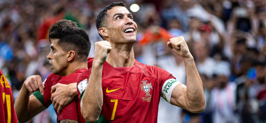 „Fotografowanie mundialu to nie wakacje”. Wywiad z fotografem sportowym Łukaszem Skwiotem