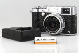 Fujifilm X100T - bateria i ładowarka