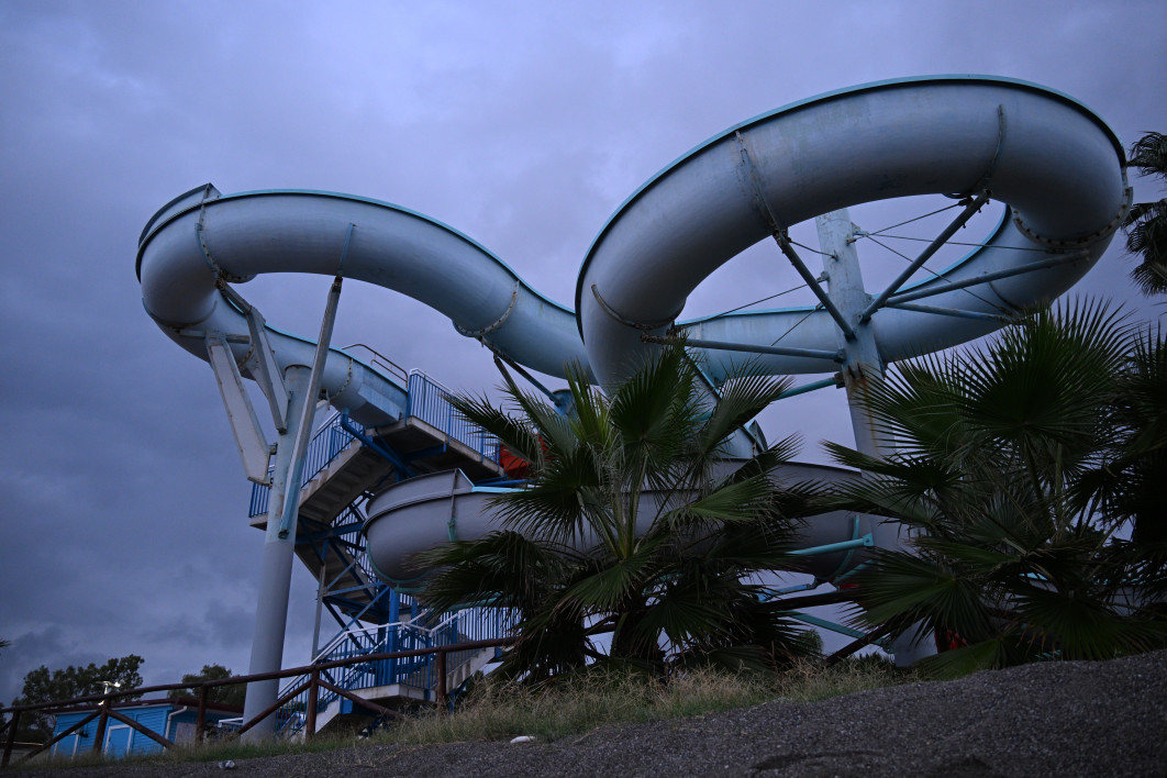 1/25 s, f/4, ISO 1600, 28.0 mm