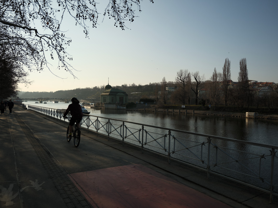 1/1250 s, f/4.5, ISO 160, 28 mm