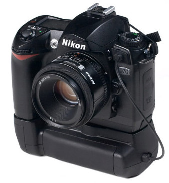 Grip / battery pack do Nikona D70