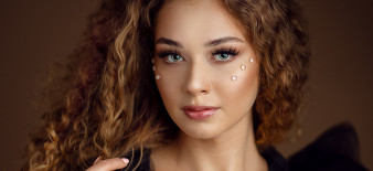 Portret studyjny - od czego zacząć? Bezpłatny webinar Quadralite